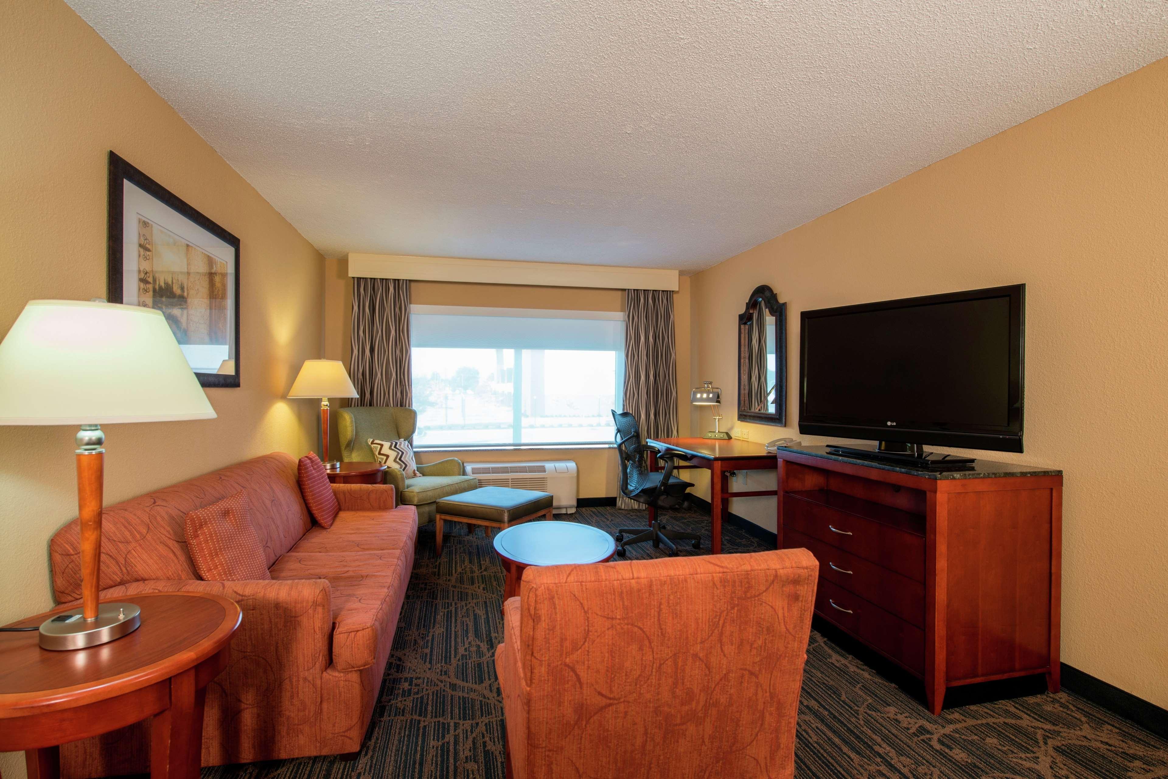 Hilton Garden Inn Tupelo Buitenkant foto