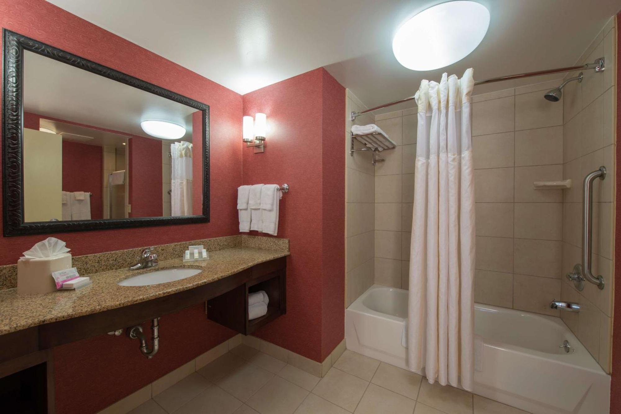 Hilton Garden Inn Tupelo Buitenkant foto