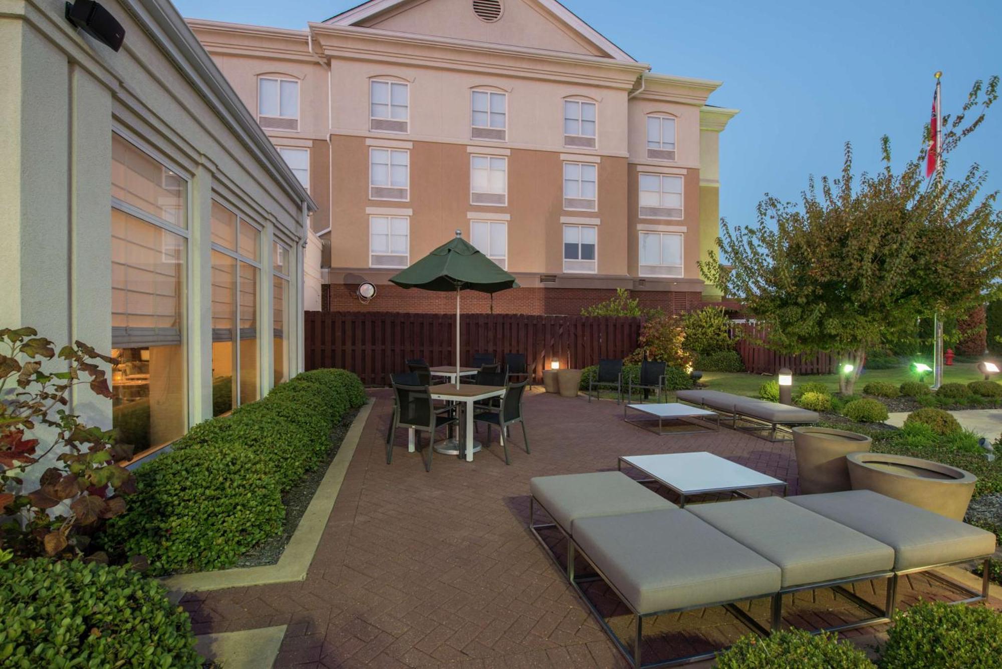 Hilton Garden Inn Tupelo Buitenkant foto