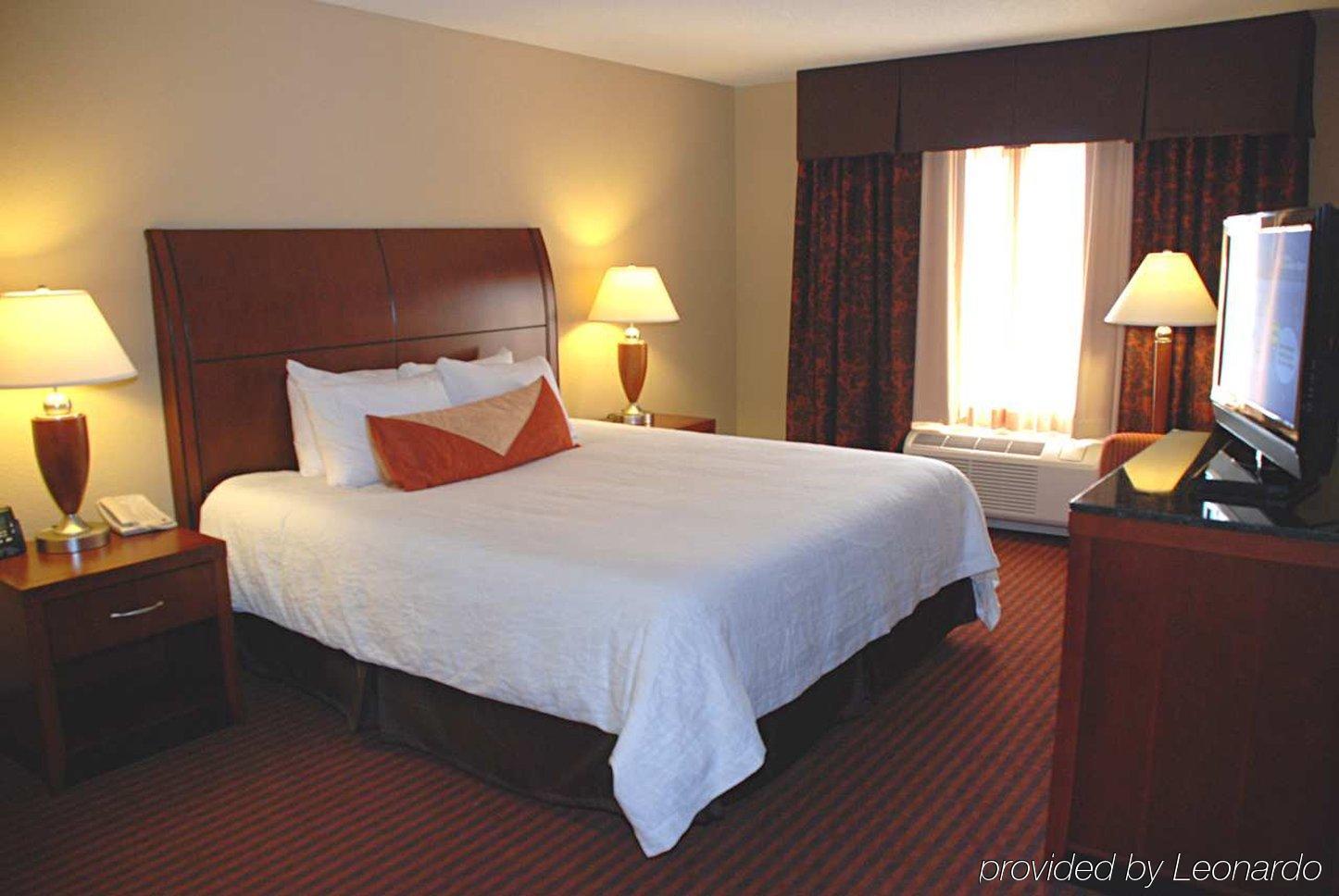 Hilton Garden Inn Tupelo Kamer foto