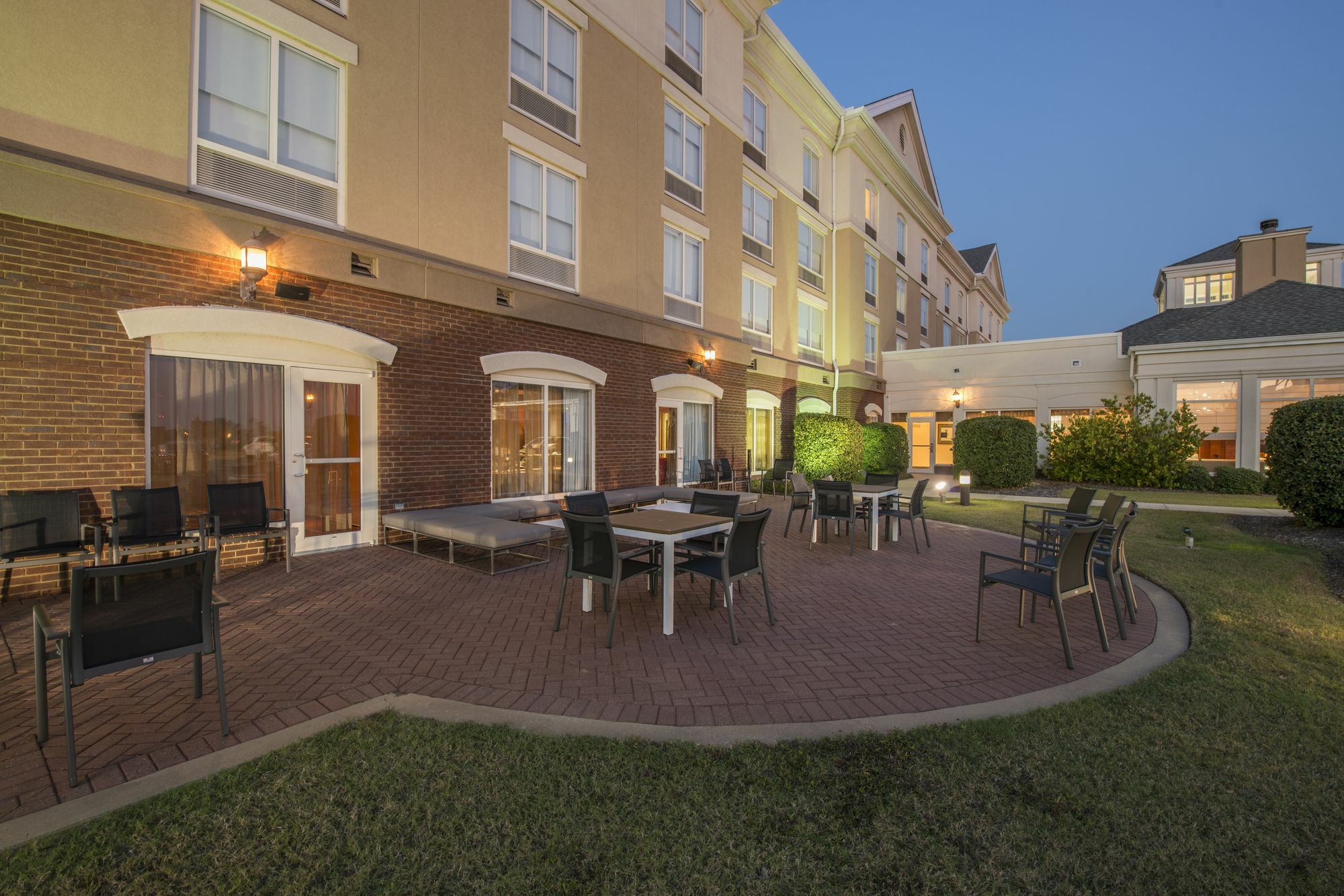 Hilton Garden Inn Tupelo Buitenkant foto
